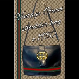 Vintage Gucci shoulder bag black with red & green Gucci stripe & heavy GG Logo